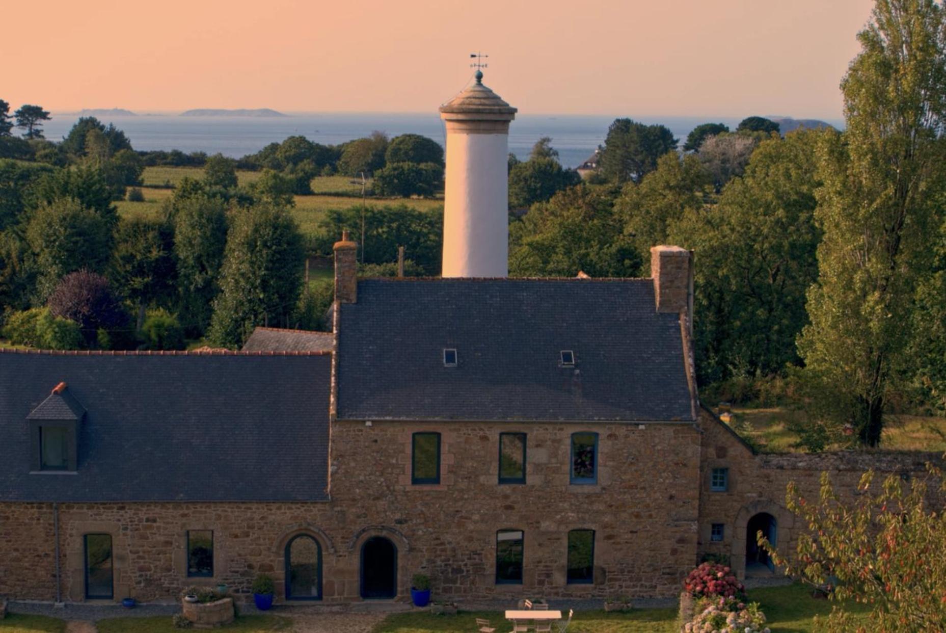 Les Ecolodges Sous Le Phare Louannec Exterior foto